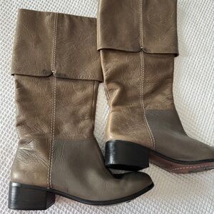 Stylish Tan Leather Boots